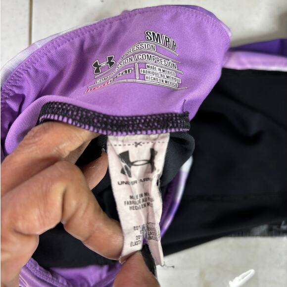 Under Armour HeatGear Compression Leggings  SZ Small Purple Workout Yoga Running - Picture 6 of 13